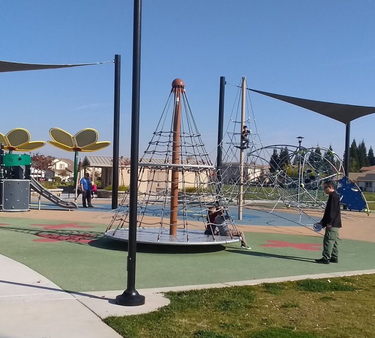 Heron Landing Community Park (Rancho&nbspCordova,&nbspCA)